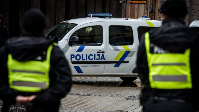 Iepērkoties interneta vidē, esi uzmanīgs; Policija atgādina par drošību internetā