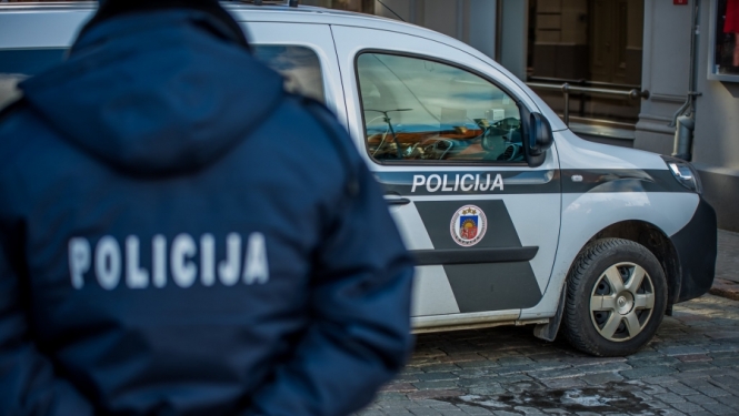 Saistībā ar akcizēto preču nelikumīgu apriti Rīgas Centrāltirgus teritorijā veiktas 89 kratīšanas; ir apcietinātas personas