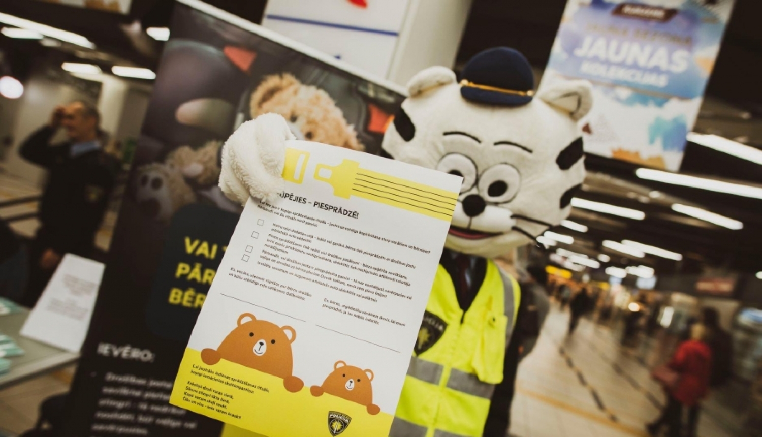 Aptuveni 40% autovadītāji Latvijā ir pārvadājuši bērnu bez autosēdeklīša vai paliktņa