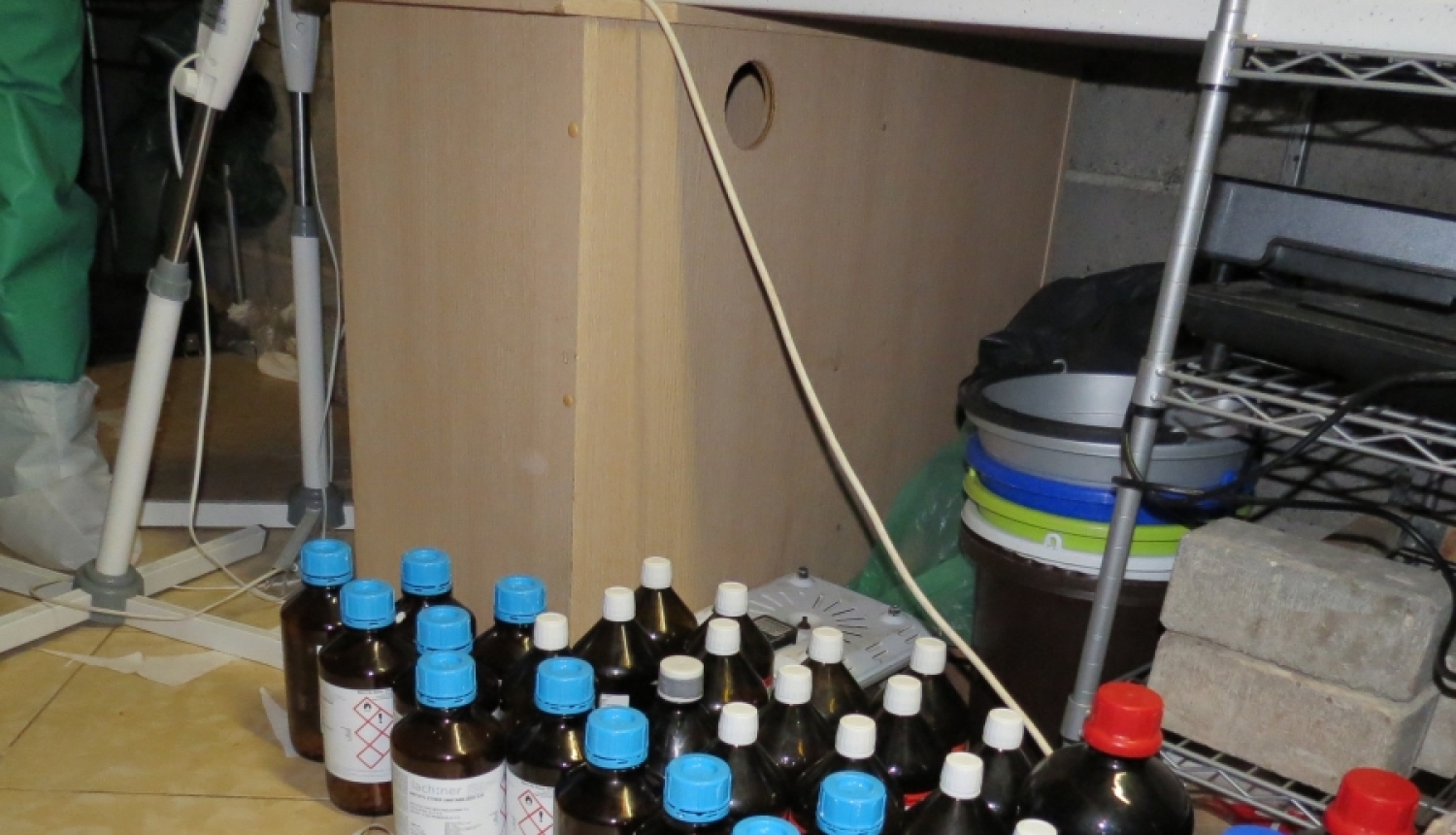 Valsts policija Krimuldas novadā aptur metadona laboratorijas darbību