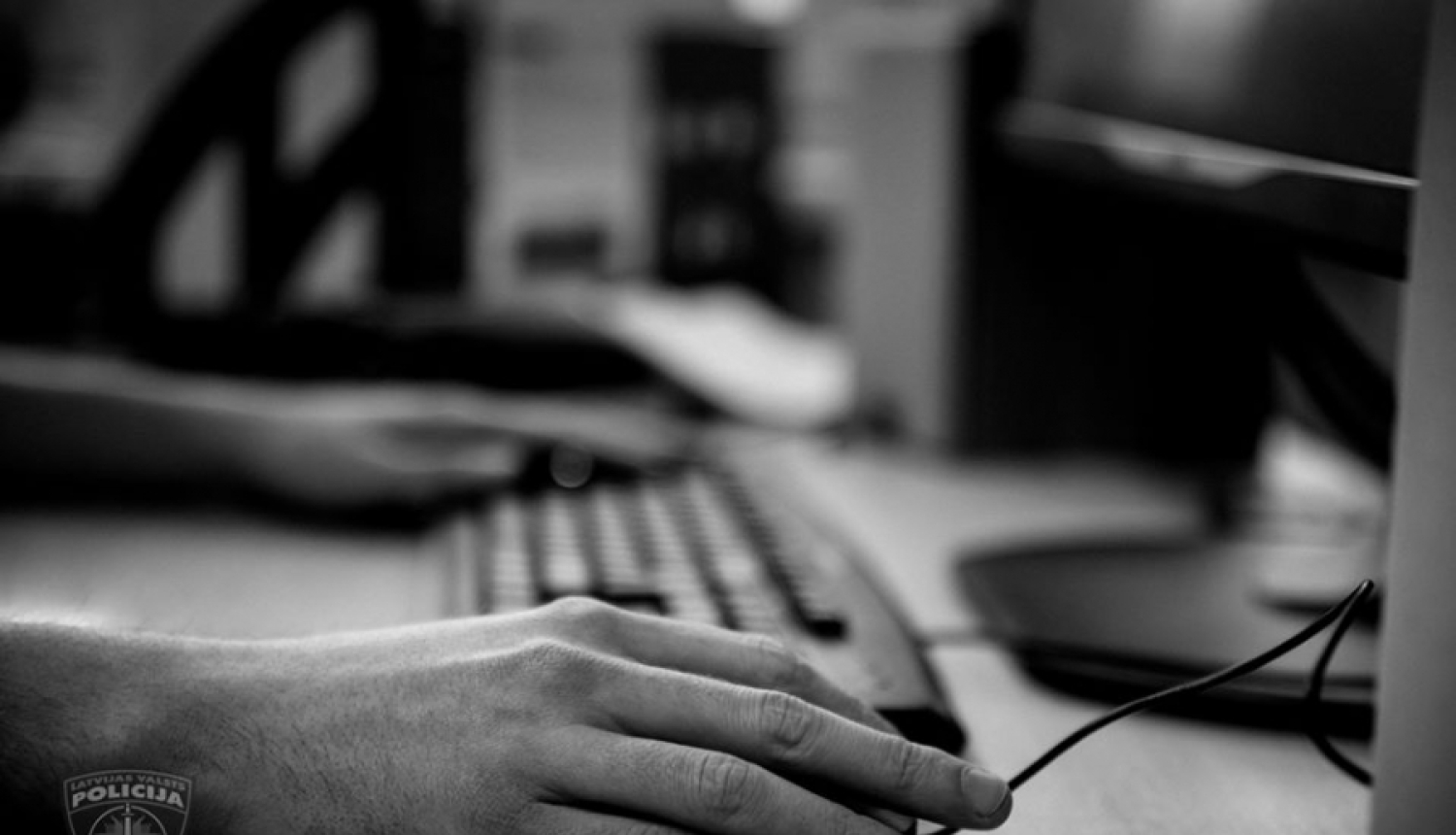Valsts policija par interneta vidē izplatītajām ar drošības apdraudējumiem saistītām viltus ziņām aizturējusi jaunieti