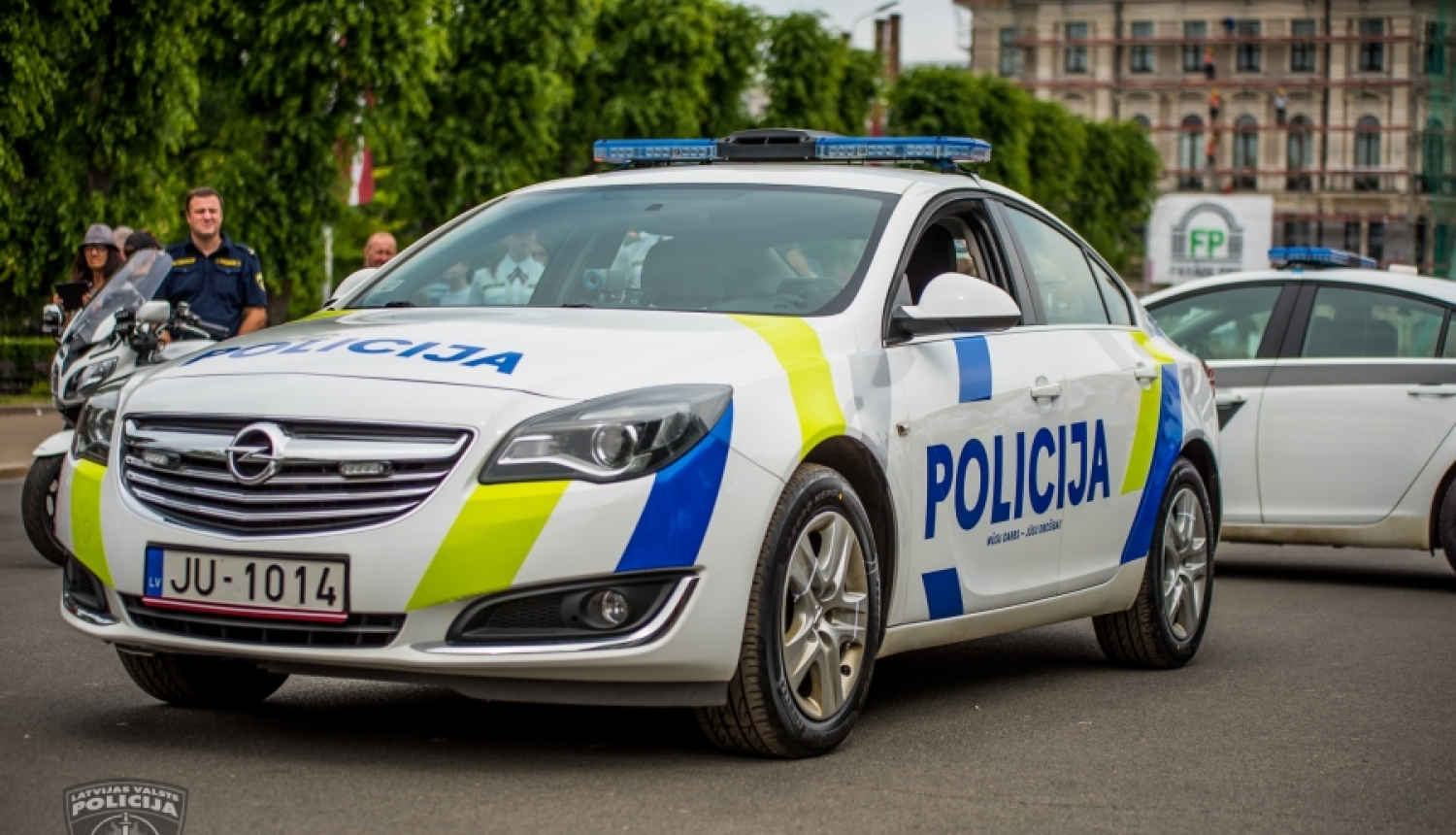 Aizturēta trīs personu grupa par dzīvokļu apzagšanu sēriju Pārdaugavā un Ķengaragā